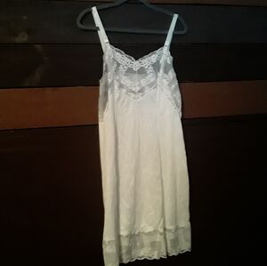 NWT Wonder Maid Sz 38 Feminine and Beautiful White Lace Full Slip
